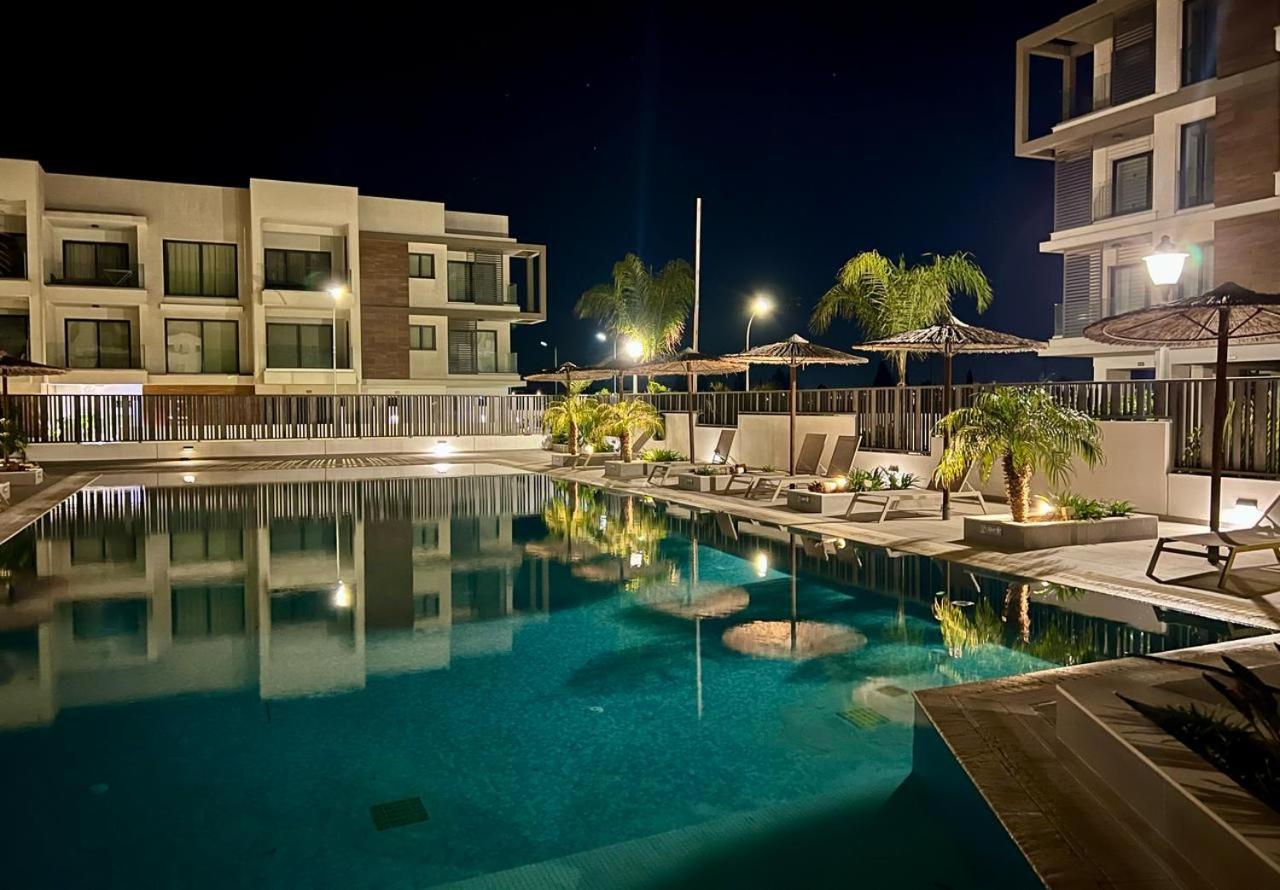 Cosmos Residence Paralimni Zewnętrze zdjęcie